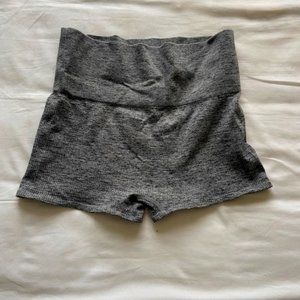 Flattering Grey Lifting Shorts Size L